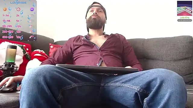 Snapshot of SpermsBank chatting on 01.10.25 SpermsBank online show from 01.10.25