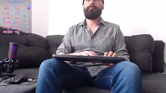 Snapshot of SpermsBank chatting on 01.23.25 SpermsBank online show from 01.23.25