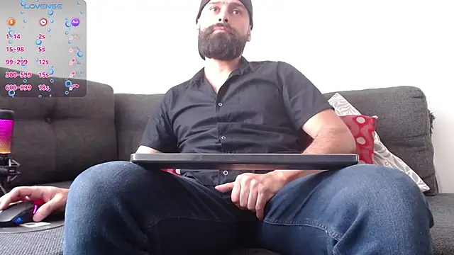 Snapshot of SpermsBank chatting on 02.02.25 SpermsBank online show from 02.02.25