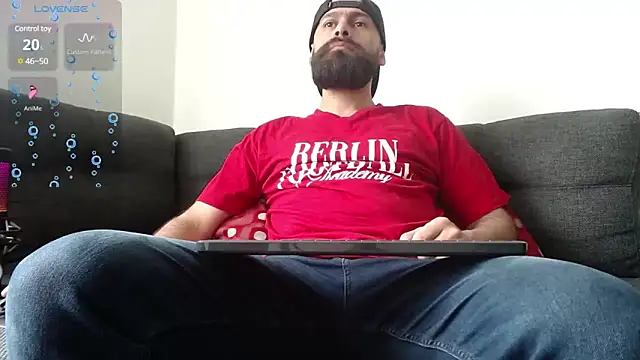 Snapshot of SpermsBank chatting on 03.22.25 SpermsBank online show from 03.22.25