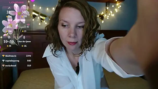Daisy Lovely online show from 05.06.26