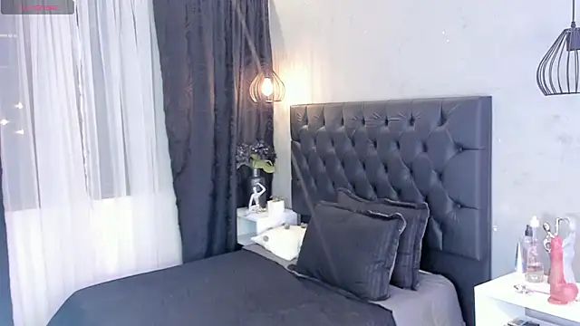 Snapshot of isabella_nowa chatting on 03.24.26 isabella nowa online show from 03.24.26