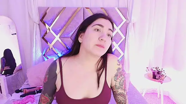 KathiaJenner online show from 07.22.26
