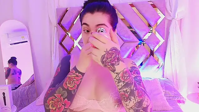 KathiaJenner online show from 07.29.26