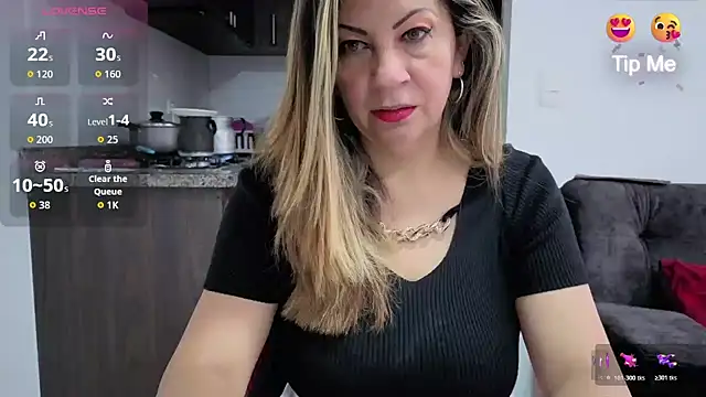 Snapshot of xxxMilexxx chatting on 06.18.26 xxxMilexxx online show from 06.18.26
