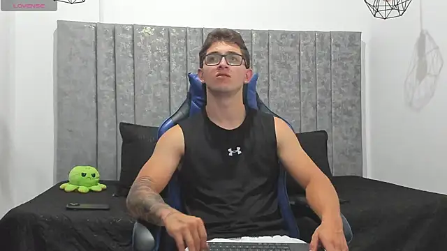 Calvin Hunter online show from 07.22.26