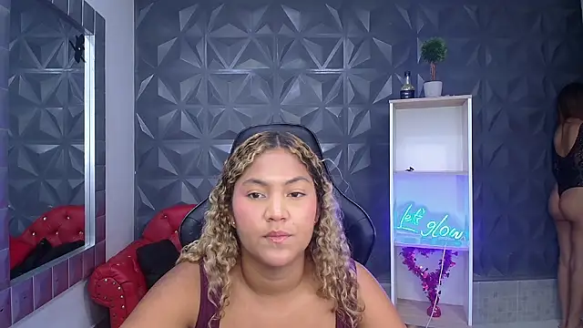 mayli marie online show from 02.13.26