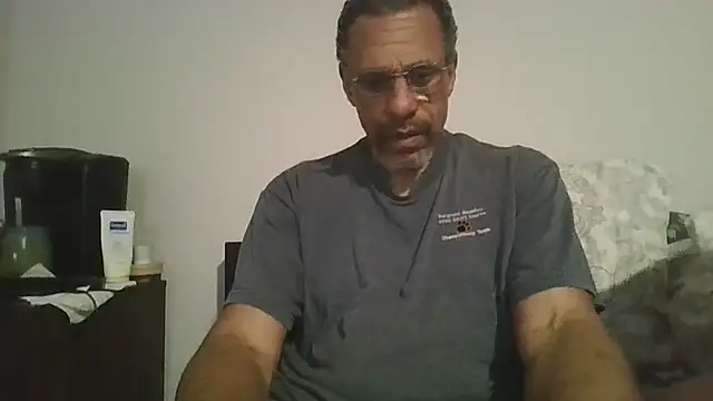 Snapshot of swimmer2496 chatting on 03.08.26 swimmer2496 online show from 03.08.26