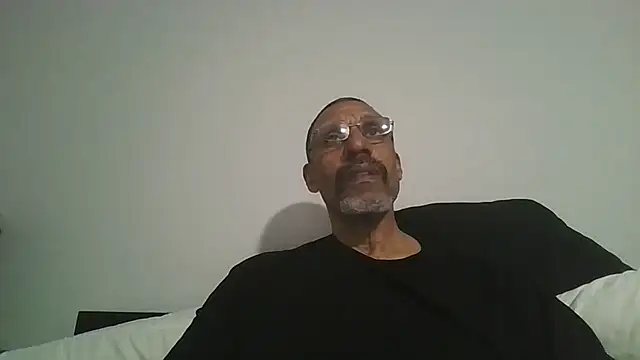 Snapshot of swimmer2496 chatting on 03.30.26 swimmer2496 online show from 03.30.26