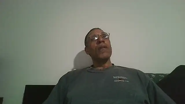 Snapshot of swimmer2496 chatting on 04.10.26 swimmer2496 online show from 04.10.26