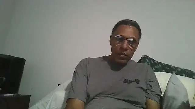 Snapshot of swimmer2496 chatting on 04.24.26 swimmer2496 online show from 04.24.26