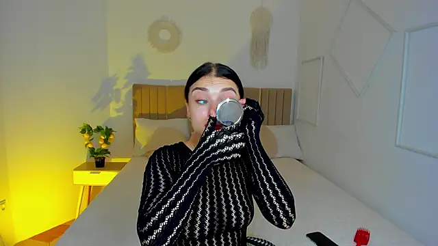 Snapshot of Silena_sky chatting on 04.06.26 Silena sky online show from 04.06.26