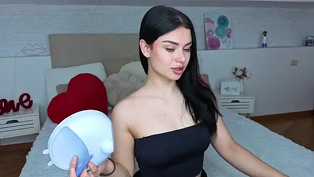 Snapshot of Silena_sky chatting on 05.28.26 Silena sky online show from 05.28.26