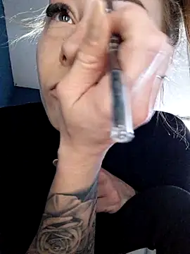 dewimp1 online show from 03.15.26