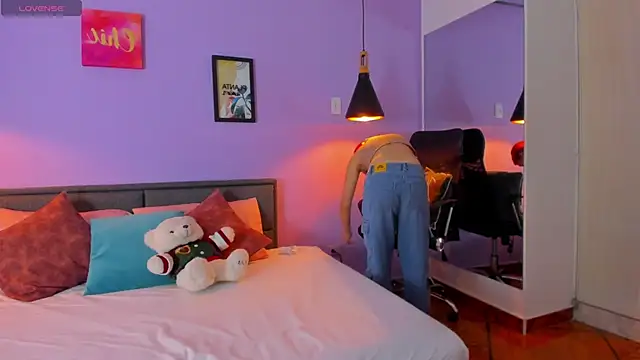 lanablacke  online show from 03.05.26