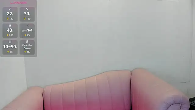 Snapshot of sky_velvet chatting on 06.11.26 sky velvet online show from 06.11.26
