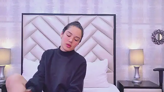 Snapshot of RoxanaAngel chatting on 02.24.26 RoxanaAngel online show from 02.24.26