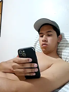 Snapshot of Jleonardolr chatting on 03.28.26 Jleonardolr online show from 03.28.26