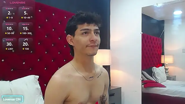 Logan Woods online show from 02.10.26