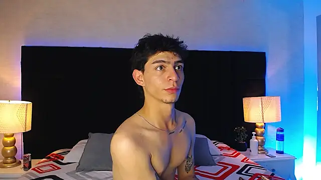 Logan Woods online show from 02.18.26