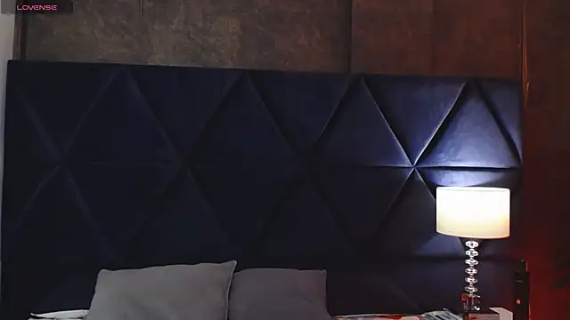 Logan Woods online show from 02.26.26