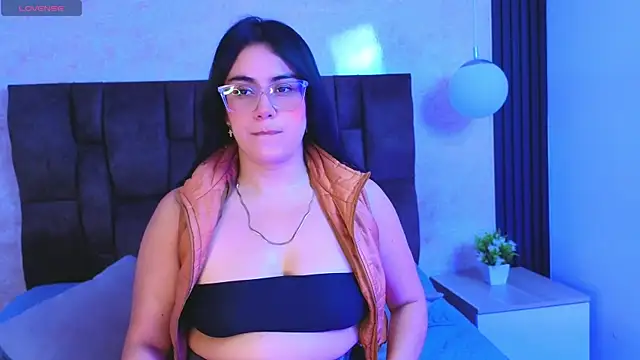vicky grey online show from 07.06.26
