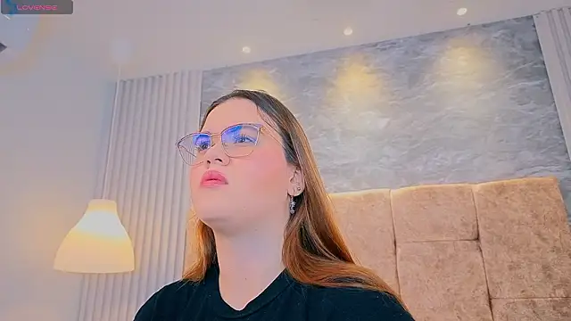 zoe hugeboobs online show from 03.08.26