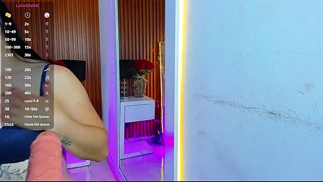 whitney white  online show from 03.09.26