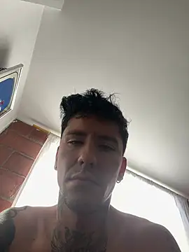 Snapshot of mister_eithan chatting on 06.14.26 mister eithan online show from 06.14.26