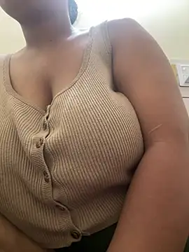 Snapshot of Real_Roma chatting on 02.24.26 Real Roma online show from 02.24.26