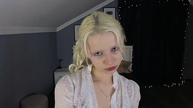 Naomi Demio online show from 02.19.26