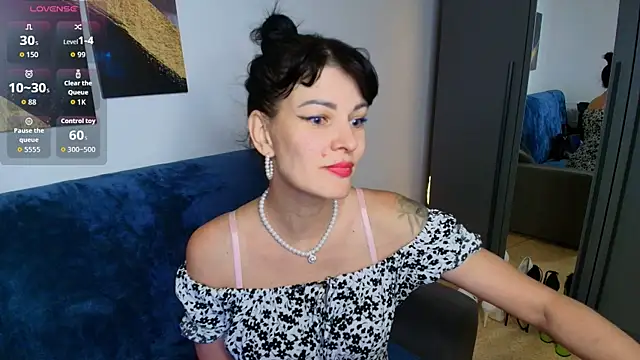 Agata  Moore online show from 06.07.26