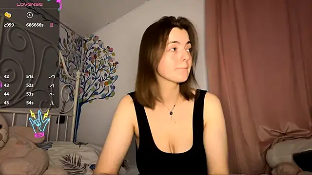 Snapshot of MistressBabe chatting on 06.09.26 MistressBabe online show from 06.09.26