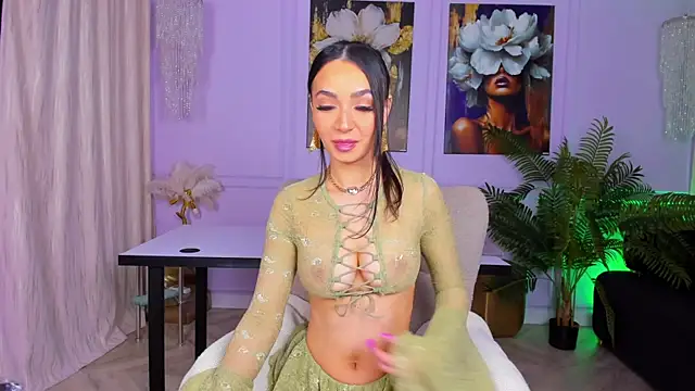 Snapshot of AvaCassidy chatting on 04.27.26 AvaCassidy online show from 04.27.26