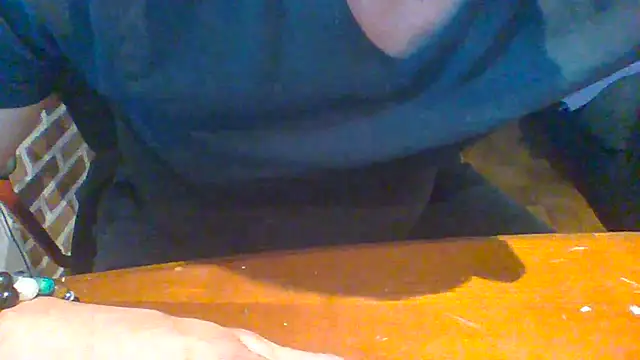 Snapshot of ludowrss chatting on 05.31.26 ludowrss online show from 05.31.26