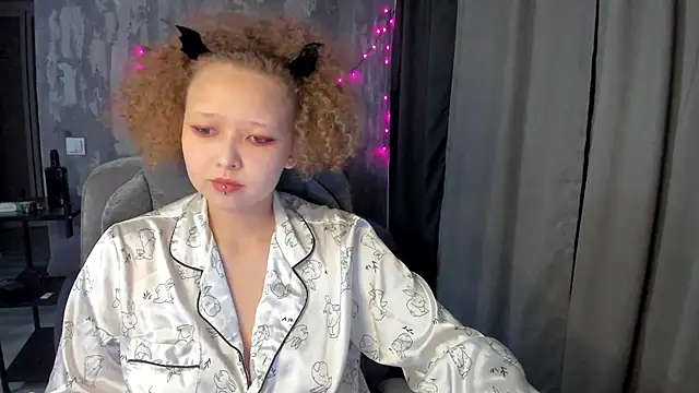 Senya Sol online show from 06.27.26