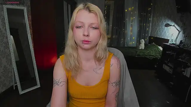 yourlovelyeve online show from 03.08.26