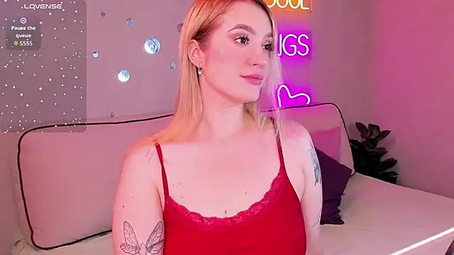 Snapshot of Viickie_Nelsson chatting on 07.19.26 Viickie Nelsson online show from 07.19.26