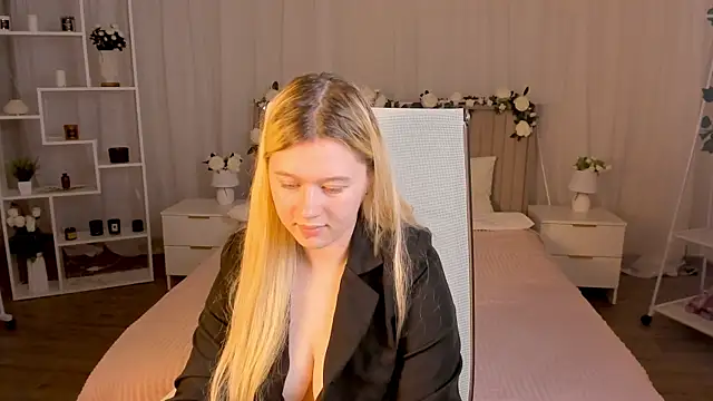 CelestineMauriac online show from 06.11.26