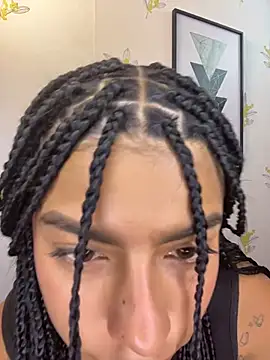Laia white online show from 04.27.26