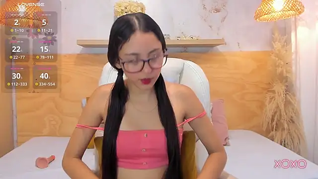 Lasira Thill online show from 04.29.26