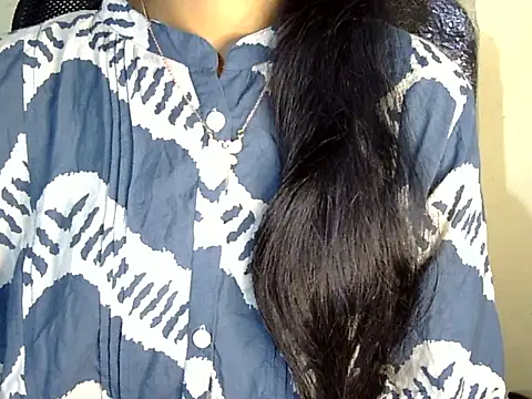 Snapshot of Khushi_v chatting on 03.08.26 Khushi v online show from 03.08.26