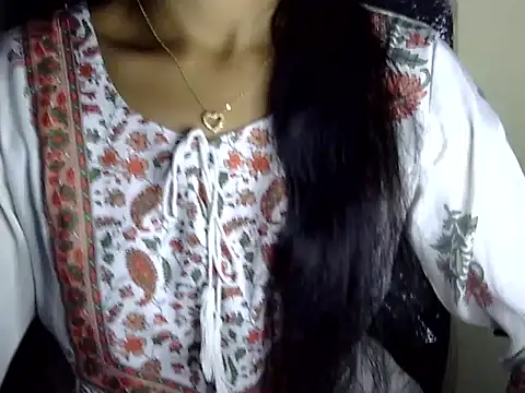 Snapshot of Khushi_v chatting on 03.10.26 Khushi v online show from 03.10.26