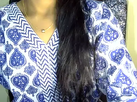 Snapshot of Khushi_v chatting on 03.12.26 Khushi v online show from 03.12.26