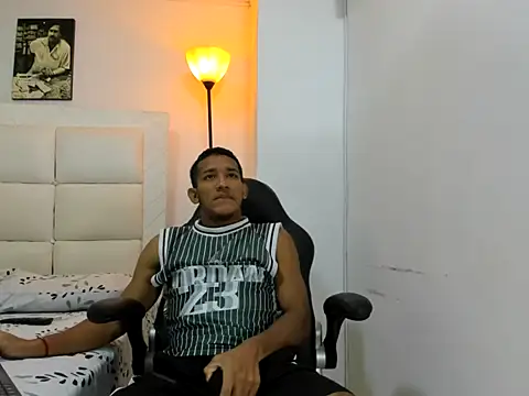 ricky spensar23cm  online show from 02.14.26