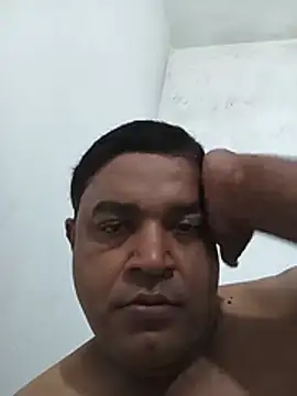 Snapshot of deshilnd chatting on 07.25.26 deshilnd online show from 07.25.26