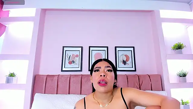 Sophia Salem online show from 02.12.26