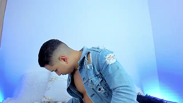 Axel nova online show from 03.06.26