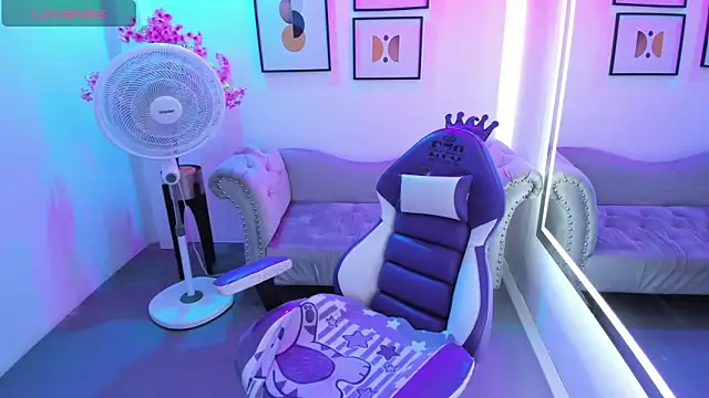 Victoria  doll online show from 04.22.26