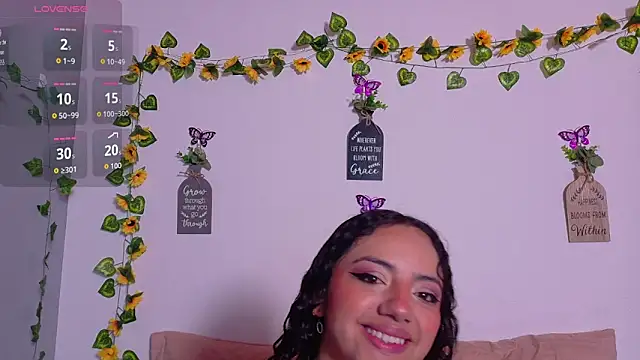 emiily curly online show from 04.10.26